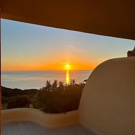 Il Paradiso E Qui Apartment SantʼAntìoco